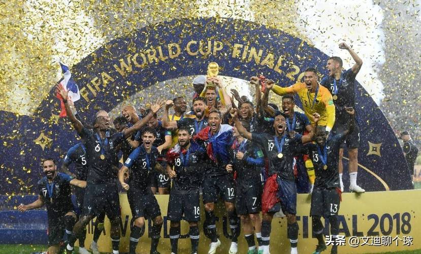 半场战报：本菲卡1-0那不勒斯，里奥斯建功（半场：本菲卡1-0领先那不勒斯，里奥斯破门）