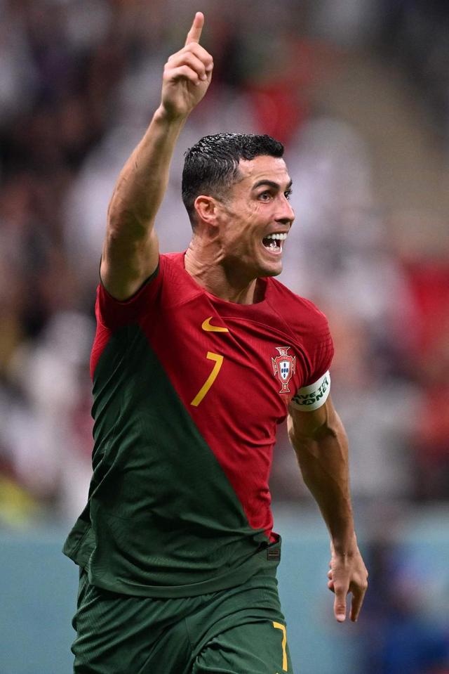 里程碑之战，奥亚萨瓦尔迎来国家队生涯50场（奥亚萨瓦尔国家队第50战，生涯里程碑达成）