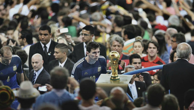 陈晋一妹妹代表香港队参加全运会空手道业余组，并最终夺冠（陈晋一之妹代表香港队征战全运会空手道业余组，夺冠）