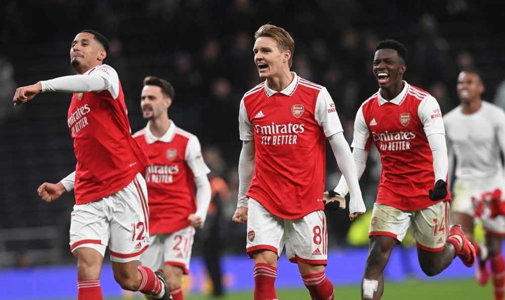 什么情况？西海岸男女足分别被处以转会禁令，但FIFA网站又说只适用于女足（信息矛盾？西海岸男女足遭转会禁令，FIFA官网却称仅针对女足）