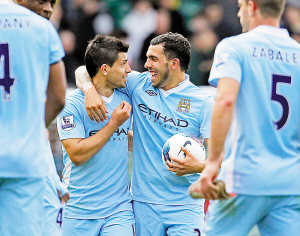 苏炳添经典的“回头望月”和一黄战七黑（苏炳添经典“回头望月”，一人挑战群雄）