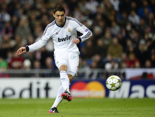 记者：莫兰特大概率留队，森林狼将控卫补强目标转向欧文（记者：莫兰特大概率留守，森林狼控卫补强转而瞄准欧文）