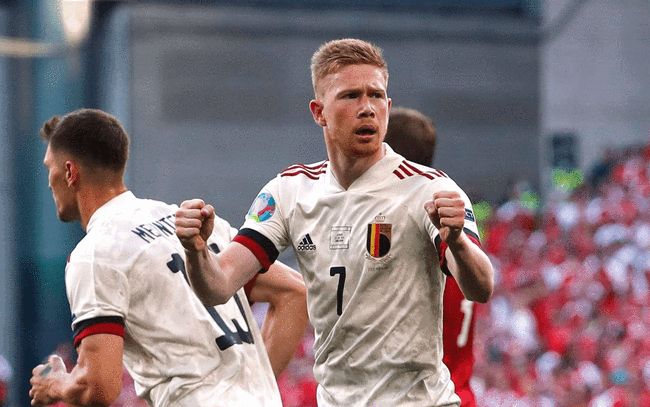 卡拉格：斯凯利是天才球员，对他未入选英格兰大名单感到惊讶（卡拉格盛赞斯凯利天赋异禀，惊讶其无缘英格兰大名单）