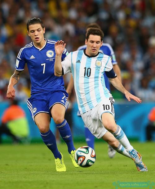 CBA：吉林队主场战胜福建（CBA吉林主场击败福建）