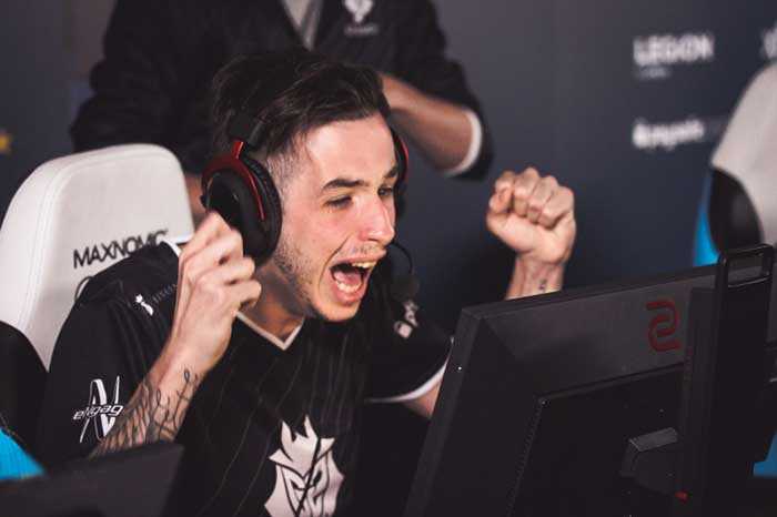 体育中超：终结不胜 上海申花2-0沧州雄狮